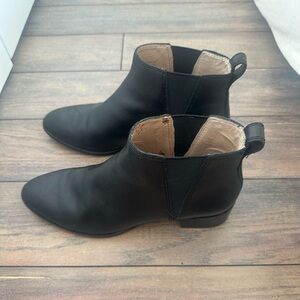 Madewell booties size 7.5 - good condition, only worn a couple of times